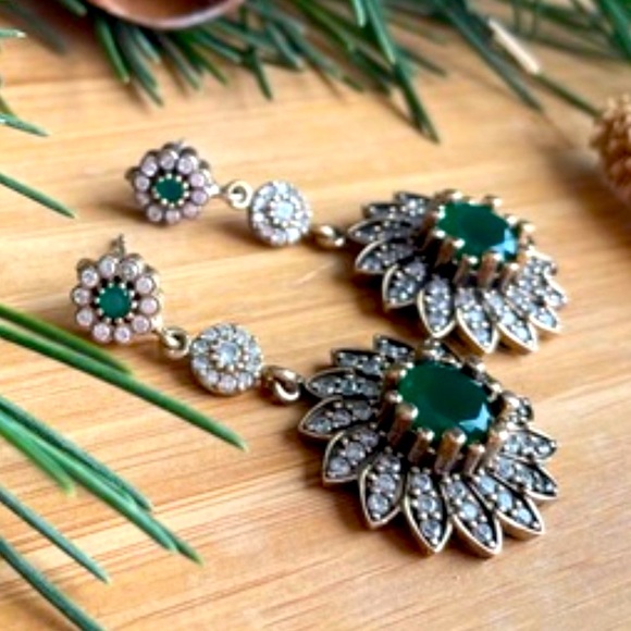 925 Sterling Silver, Emerald &Topaz drop Earrings - Picture 9 of 10